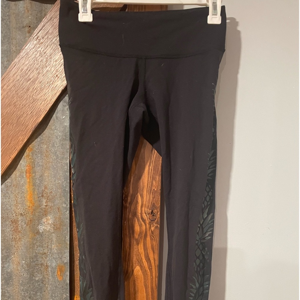 Very rare vintage Lululemon leggings !   I love these!